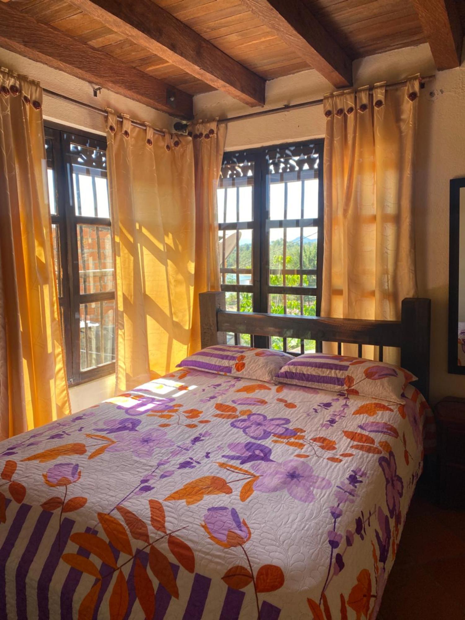 Guatapé Oak Tree House 게스트하우스 외부 사진